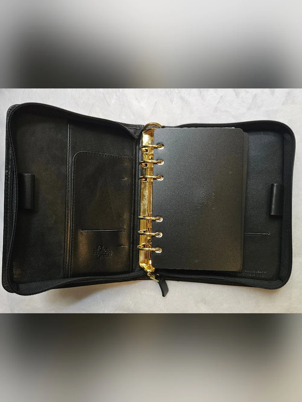 Franklin Quest Bkack Full Grain Leather Zip Around 6 Ring Planner Binder